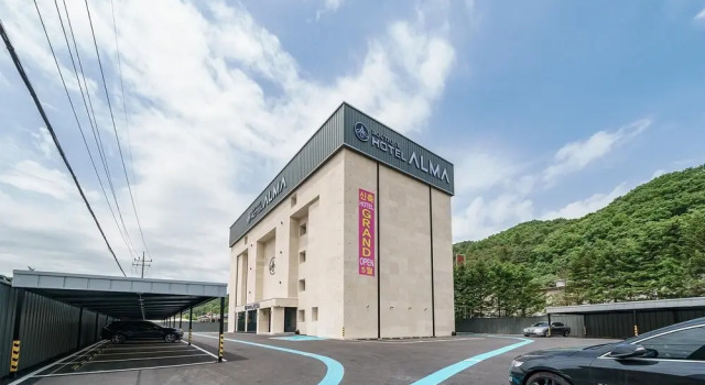 Pocheon Gwangneungsumogwon Alma, 예약 호텔 Pocheon 경기도