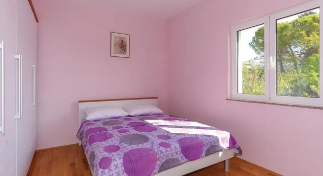 Nice Home in Kastel Stafilic With Wifi and 3 Bedrooms, Đặt Nhà nghỉ dưỡng Kastel Stafilic Kaštela
