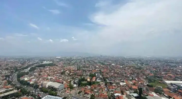 Comfy & Strategic Location 2BR Apartment at Newton Residence near Tol Buah Batu By Travelio