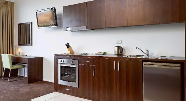 Двухместный номер Standard с балконом и с красивым видом из окна Mercure Melbourne Caroline Springs