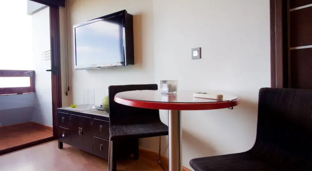 Apartamento con Balcón en La playa de Las canteras Lightbooking, Prenota Appartamento Hotel a Gran Canaria con parcheggio, Parcheggio