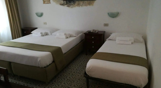 Трёхместный номер Standard Hotel Elite Palermo Centro