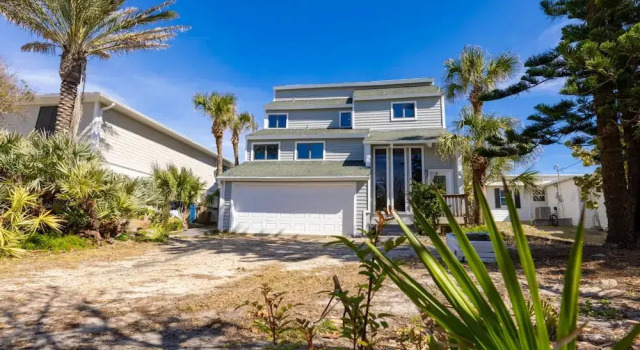 Large Beachfront Deck on Car Free Beach - 5747 S Atlantic