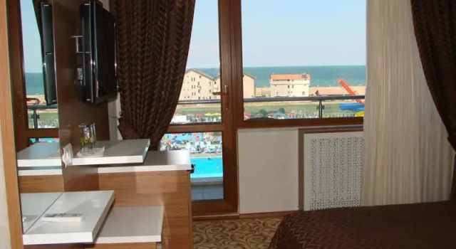 Трёхместный номер Standard Carpediem Diamond Hotel