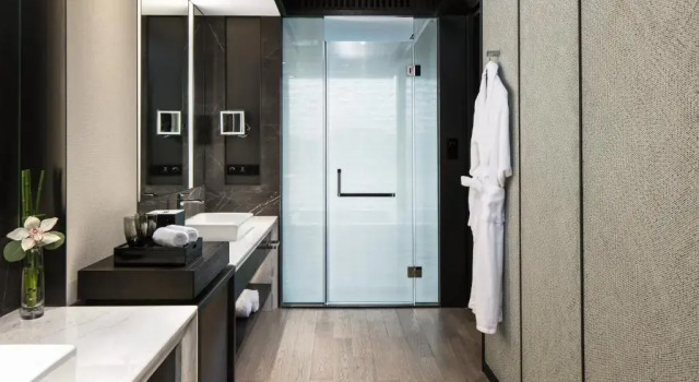 Номер Standard с видом на озеро Hilton Ningbo Dongqian Lake