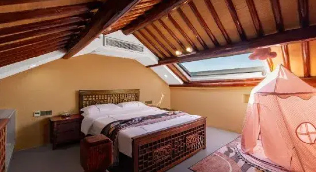Семейный люкс Дуплекс с балконом и с видом на реку Yilan Guesthouse