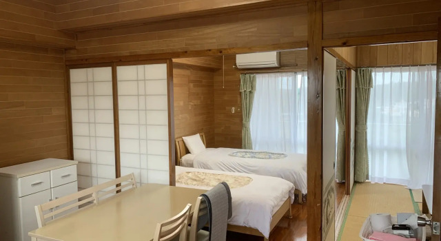 Двухместный номер Standard с балконом Pension Crystal Inn Onna