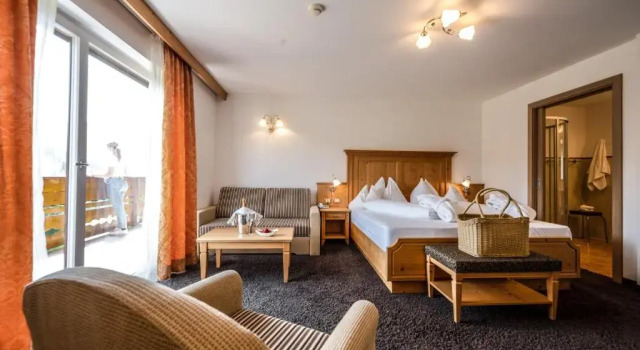 Полулюкс Hotel Schmung