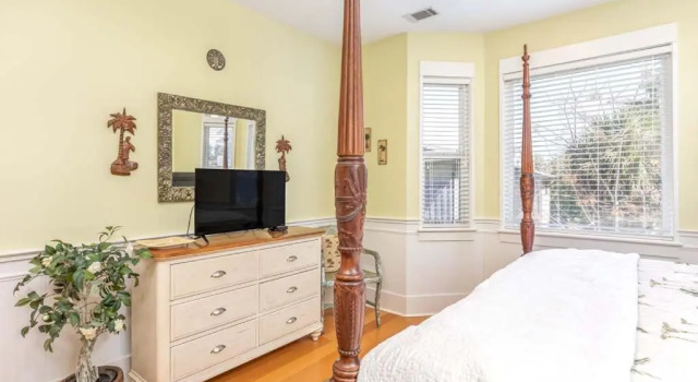 Harrisons Hideaway by Tybee Vacation Rentals