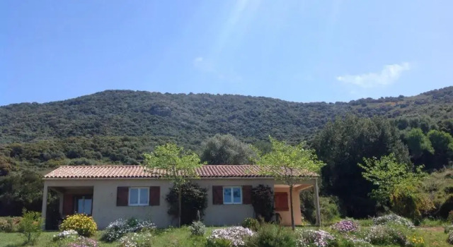 Residence Cucunacciu, Varaa Hotelli Cargèse 