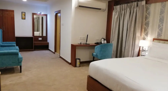Двухместный номер Deluxe c 1 комнатой с видом на город Hotel Emirates