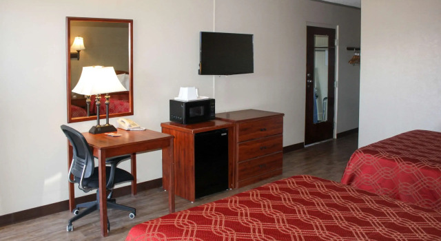 Четырёхместный номер Standard Econo Lodge Salina Scenic Route 89 & I-70