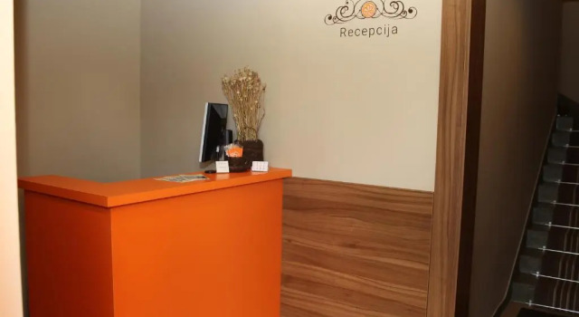 Hotel Pomaranča, Book Hotel Hoteller i Ptuj med parkering, Parkering