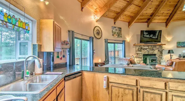 Коттедж 'zen Forest Mountain Retreat' Tahoe Home W/hot Tub