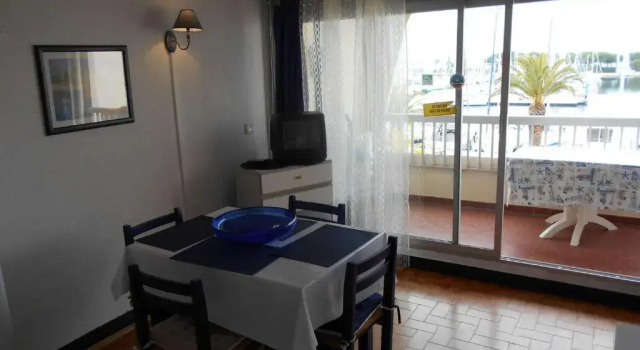 Appartement Port Camargue, 2 pièces, 4 personnes - FR-1-250-206
