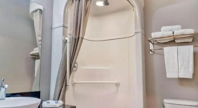 Четырёхместный номер Deluxe Motel 6-El Monte, CA - Los Angeles