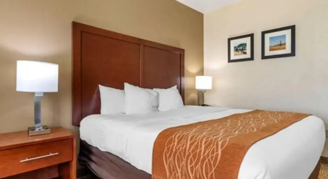 Номер Standard Comfort Inn Near UNT