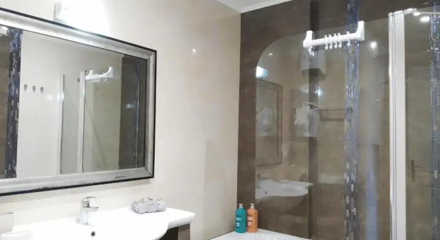 Коттедж с 2 комнатами Sunshine Home 2 with Sea View