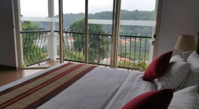Номер Deluxe 36 Bed & Breakfast