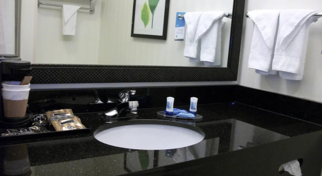 Двухместная студия Fairfield Inn and Suites by Marriott Seymour
