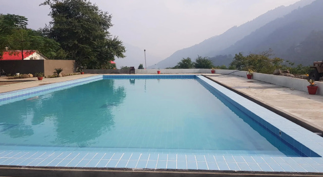 Balaut Resort, Rezervovat Lázně / Resort Nainital Uttarakhand