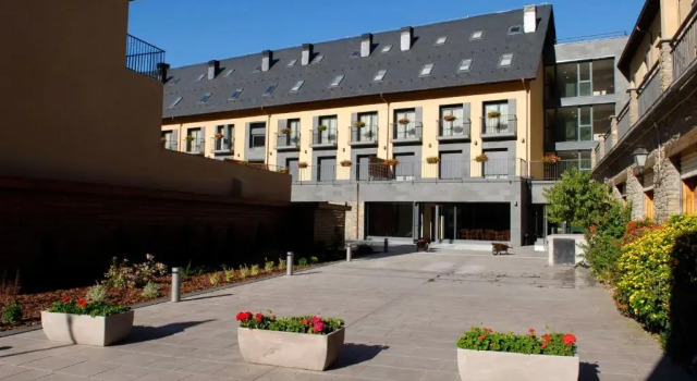Aparthotel Trainera, Забронировать Апарт-отель Эстерри-д'Анеу Pallars Sobirà, рядом с Экомузей в долине Анеу
