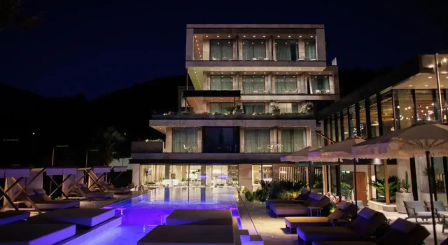 Семейный номер Standard с видом на горы Prado Luxury Hotel