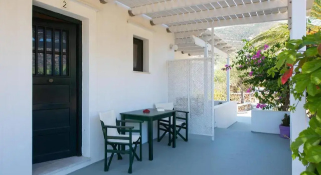 Студия с видом на сад Elisso Villas