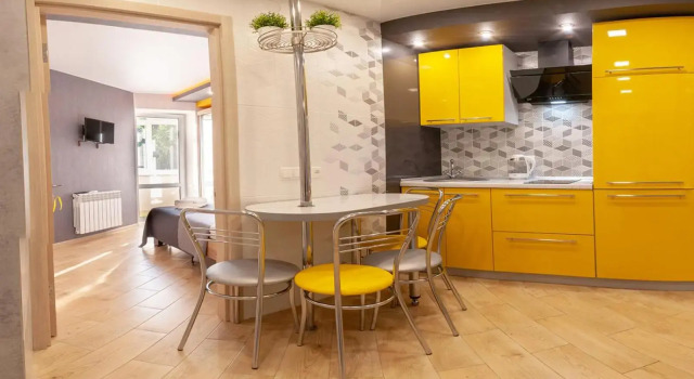 Yellow Loft Luxury apartments with 2 bedrooms, Prenota Appartamento Hotel a Poltava con parcheggio, Parcheggio