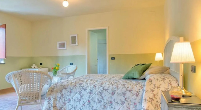 Torrenova di Assisi Country House, Varaa Hotelli Torchiagina Umbria