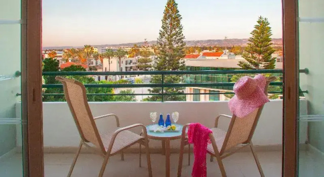 Семейный номер Standard с балконом Louis Imperial Beach