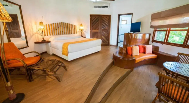 Люкс Deluxe Nana Juana Hotel & Marina