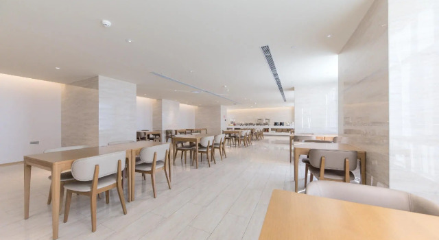 Ji Hotel Horgos Hotel, Prenota Hotel Korgas City Xinjiang