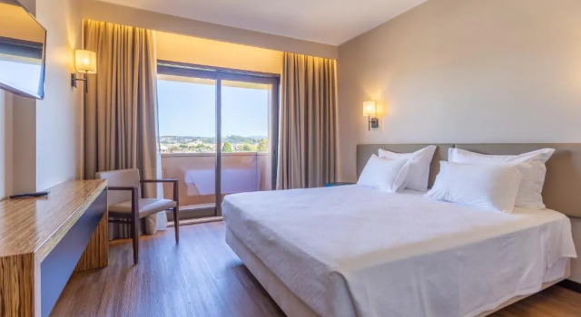 Люкс Superior TURIM Santa Maria da Feira Hotel