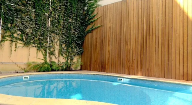 Studio luxe hyper centre piscine, Забронировать Отель «постель и завтрак» Отели Бордо с бассейном, рядом с Музей естественной истории, Бассейн