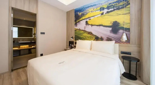 Люкс Atour Hotel Hongyadong Riverside Chongqing