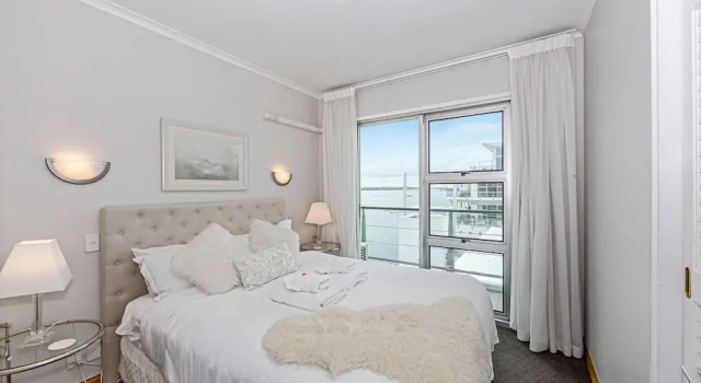 Panoramic Views - 2 Bedroom Sub-Penthouse, Забронировать Дом для отпуска Коттеджи Окленда, Коттедж