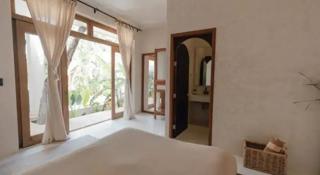 Вилла с 4 комнатами Villa Sanah
