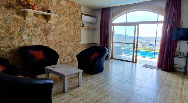 Апартаменты Modern 4-bed Home in Ix-xaghra, Valley View Pool