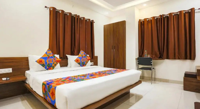 Номер Deluxe FabHotel Balaji Paradise - ALLEN Career Institute