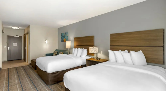 Четырёхместный люкс MainStay Suites North - Central York