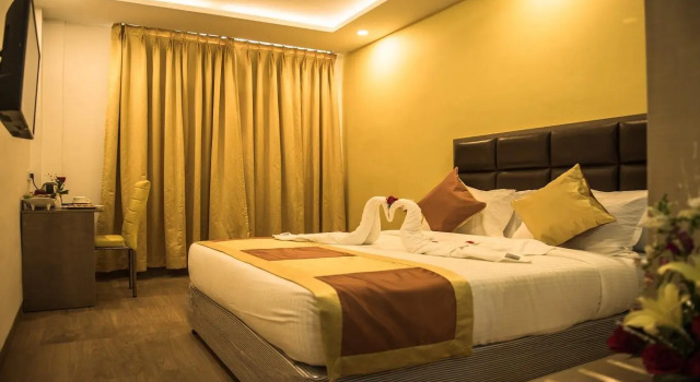 Cosmopolitan Hotel Indore