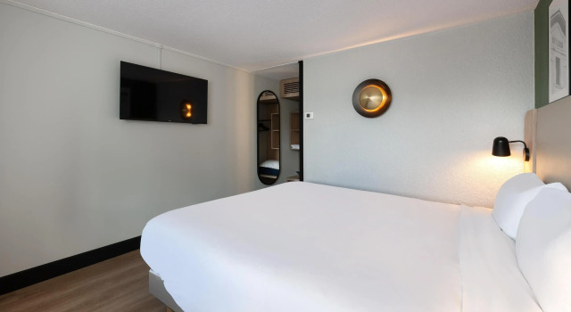 Campanile NATURE - Epône, Book Hotel Hotels in Upper Normandy with Breakfast, Breakfasts
