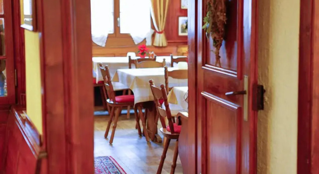 Gasthof zum Goldenen Kreuz, Reserva ahora Hotel Pfrungen Baden-Wurtemberg