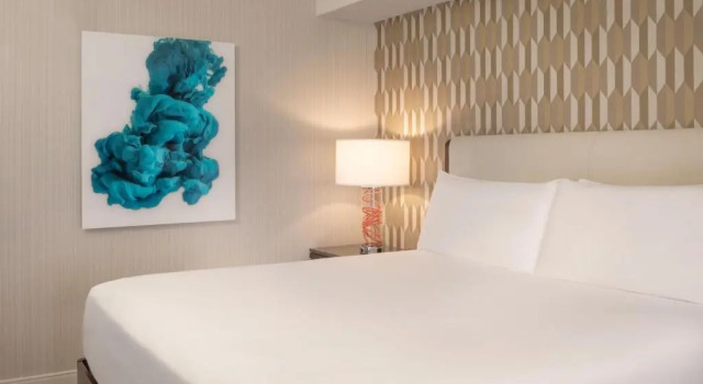 Номер Standard Renaissance Phoenix Downtown Hotel