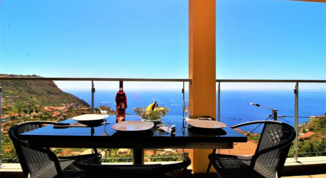 Апартаменты Caracas One Bedroom Apartment Sea View