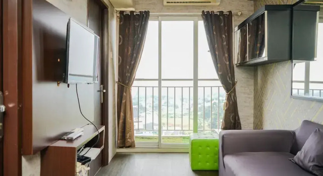 Relieved 1BR Apartment at Serpong Greenview, Book Apartment Hotels in South Tangerang with a Pool, Swimming Pool