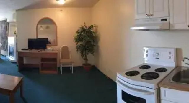 Люкс Deluxe Western Budget Motel #3 Whitecourt