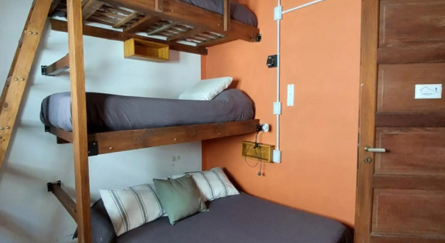 Hostel Ruta76 y El Pasillo, Rezerwuj Hostel Bahia Blanca Buenos Aires