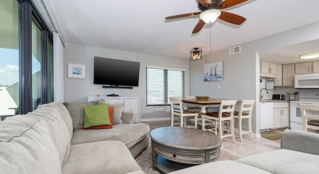 Island Winds East 311 3 Bedroom Condo